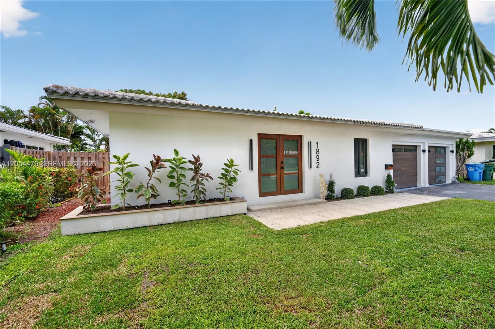 1892 NE 33rd St, Oakland Park, FL 33306 photo 5