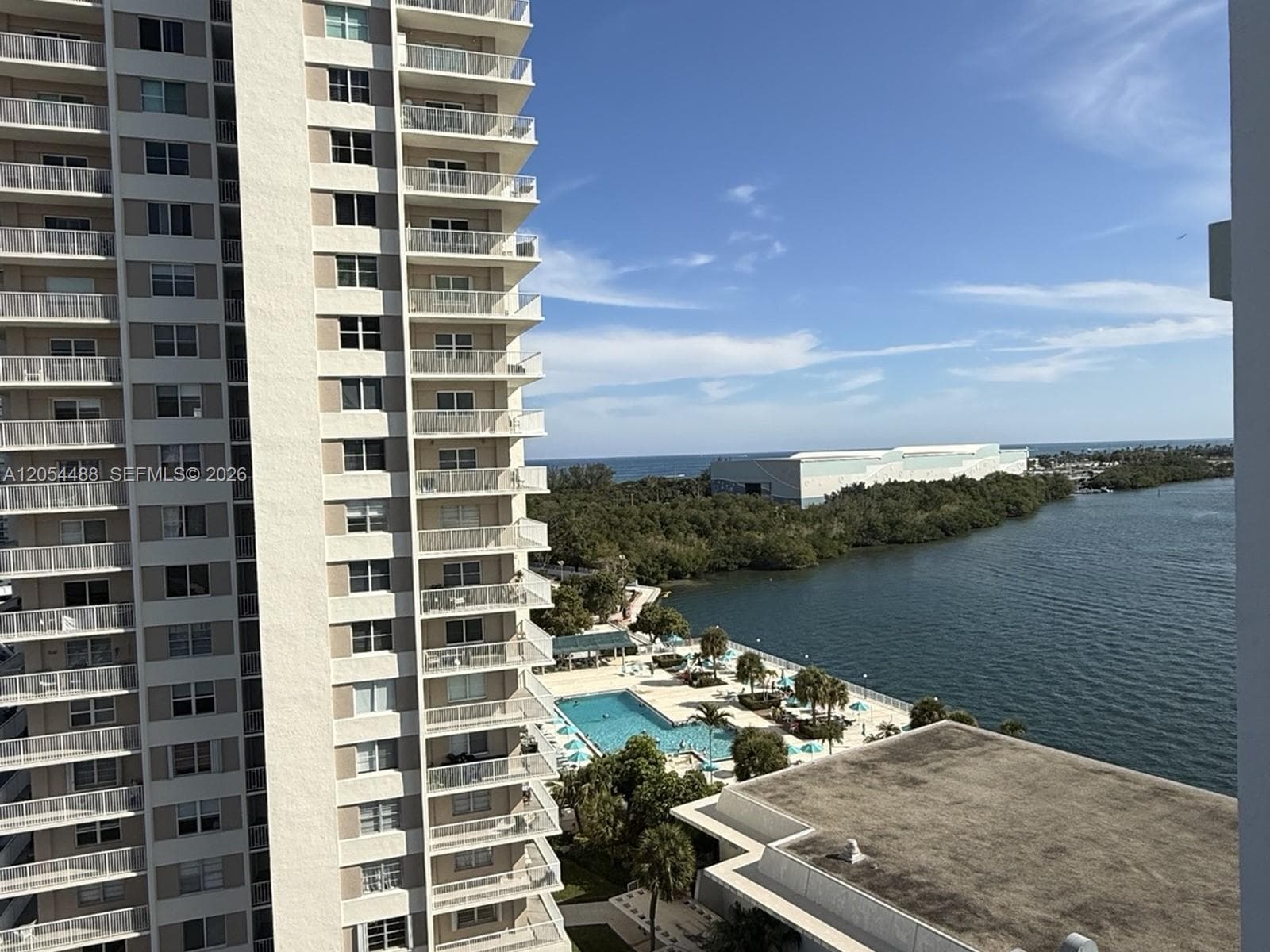 500 Bayview Dr # 1031, Sunny Isles Beach, FL 33160 photo 3
