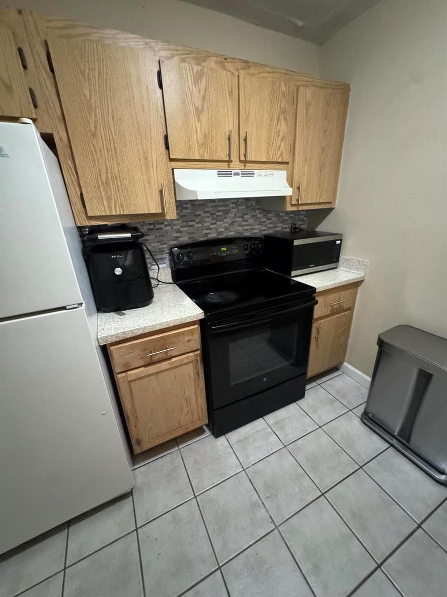 5090 ELMHURST Road # C, West Palm Beach, FL 33417 photo 5