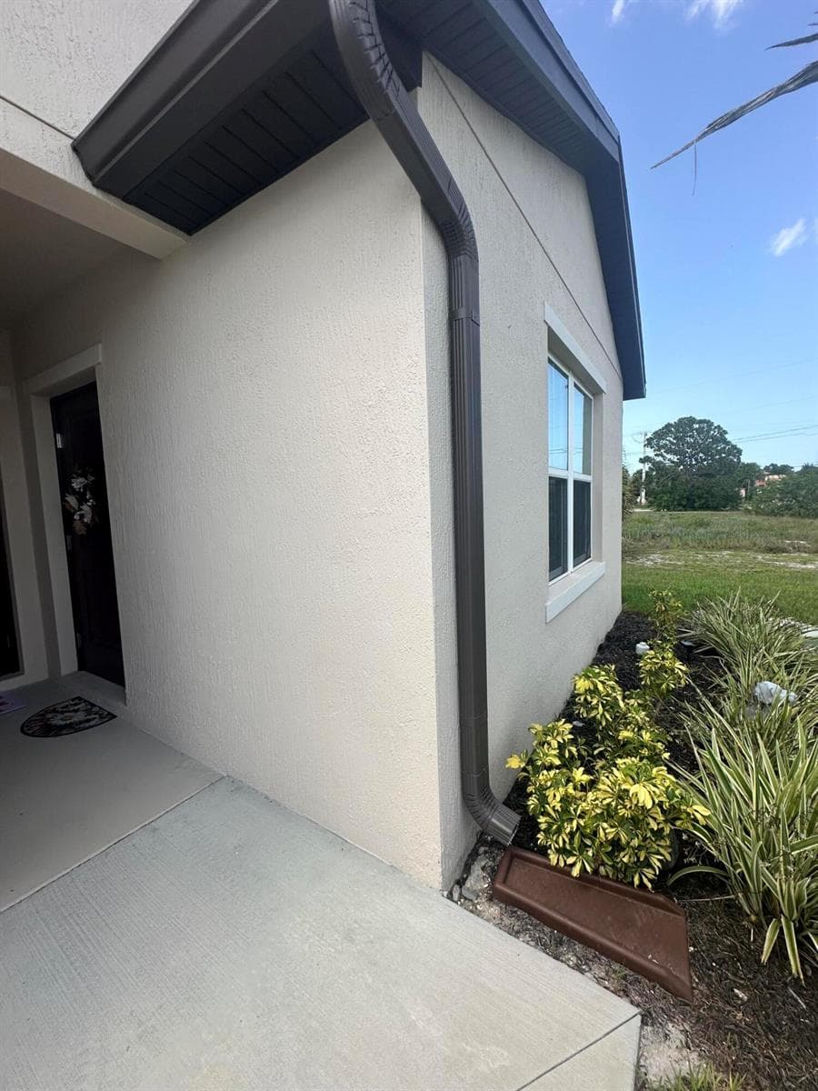 517 SW Halden Avenue, Port St. Lucie, FL 34953 photo 4