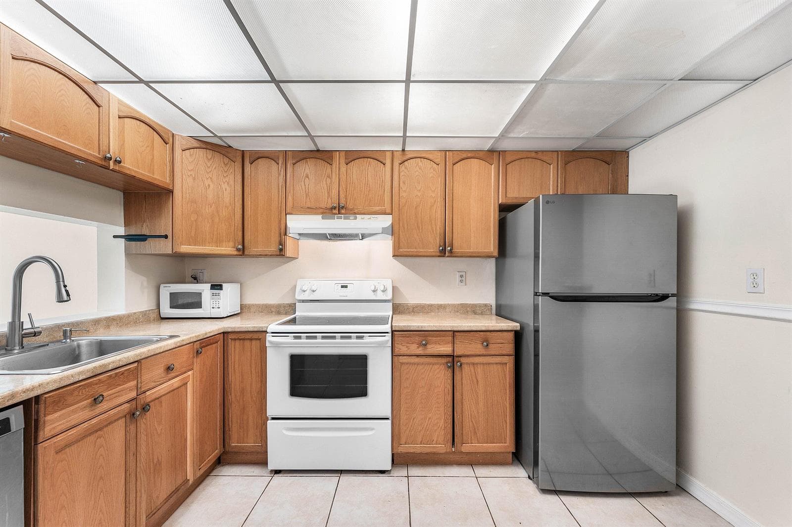 9050 NW 28TH Street # 112, Coral Springs, FL 33065 photo 2
