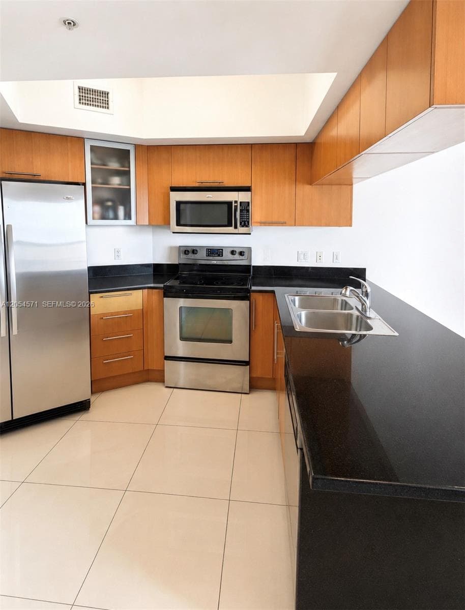 1750 N Bayshore Dr # 4201, Miami, FL 33132 photo 2