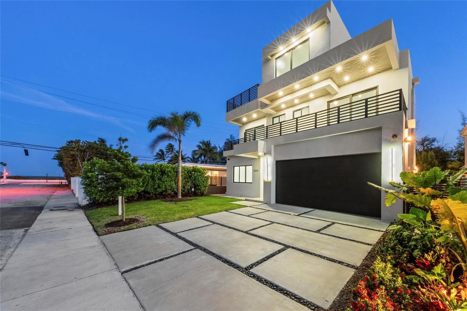 3320 NE 17TH Street, Fort Lauderdale, FL 33305
