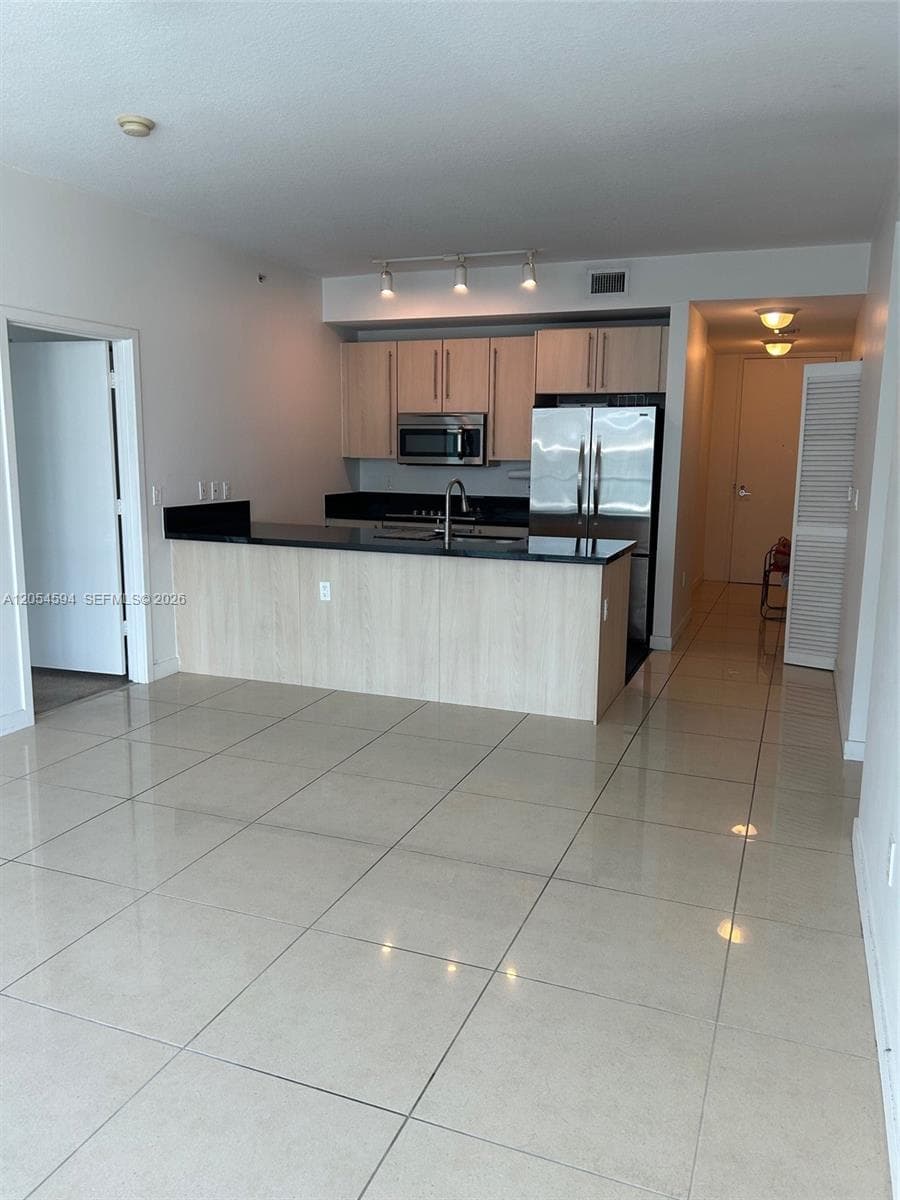 1111 SW 1st Ave # 3816, Miami, FL 33130 photo 4
