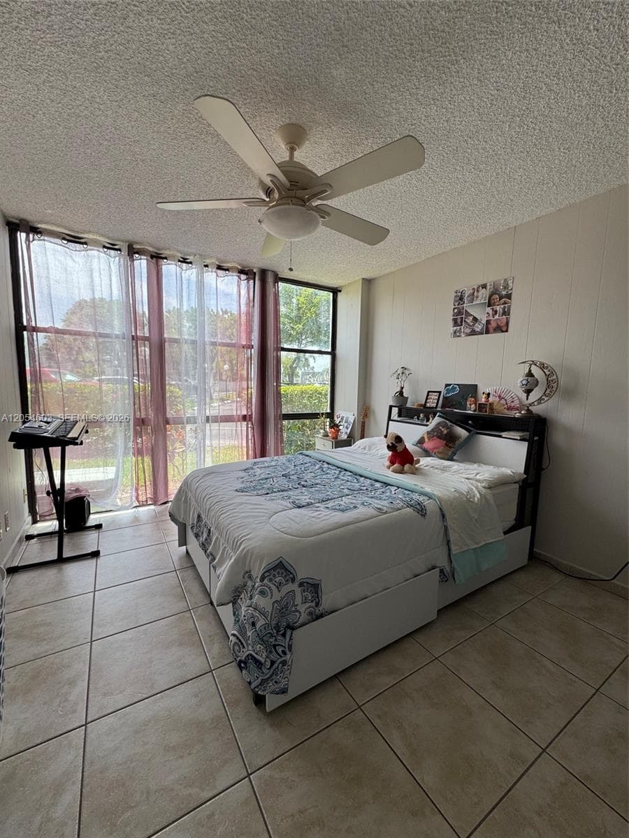 1000 Parkview Dr # 107, Hallandale Beach, FL 33009 photo 2
