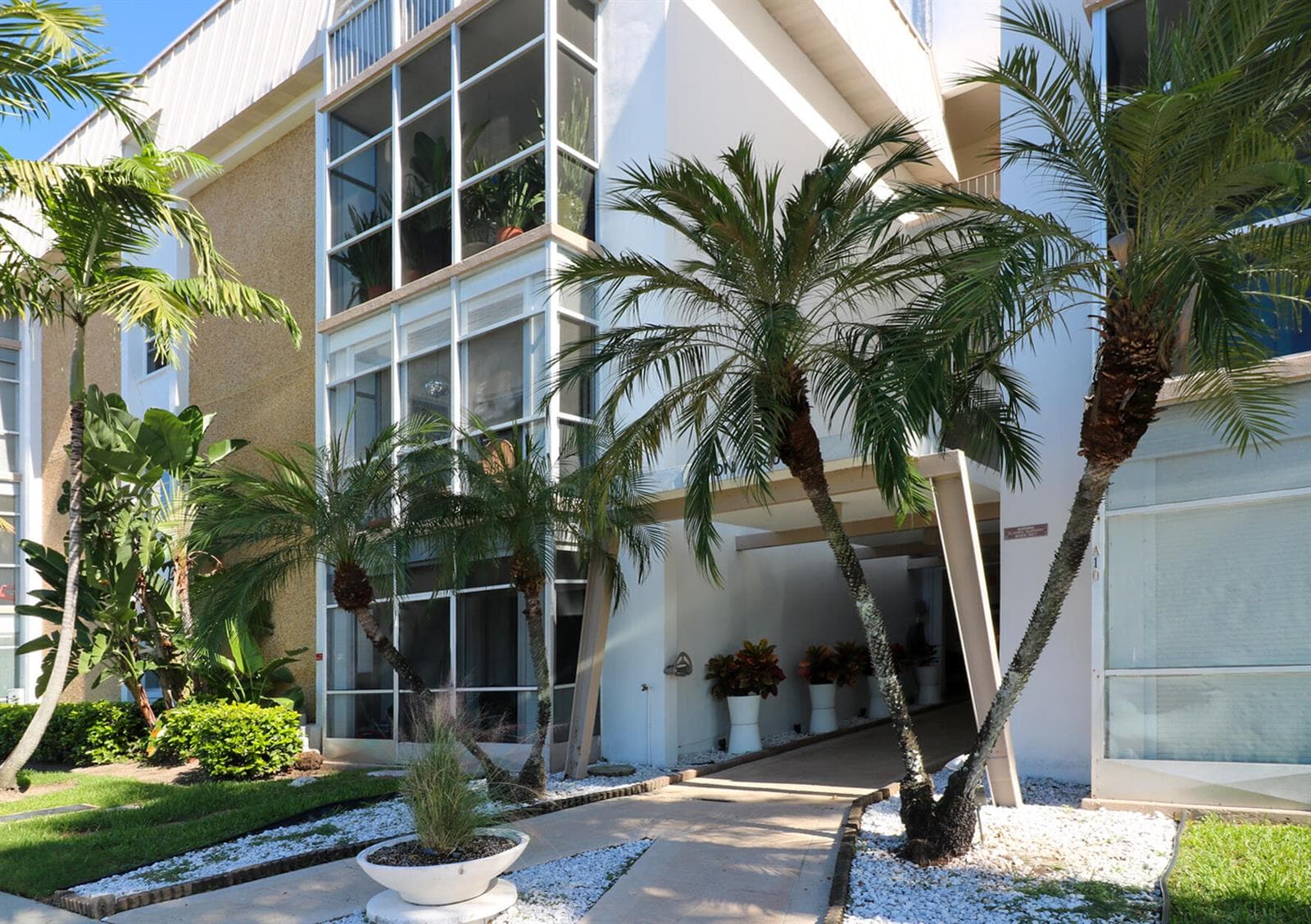 3040 NE 16th Avenue # 308, Oakland Park, FL 33334