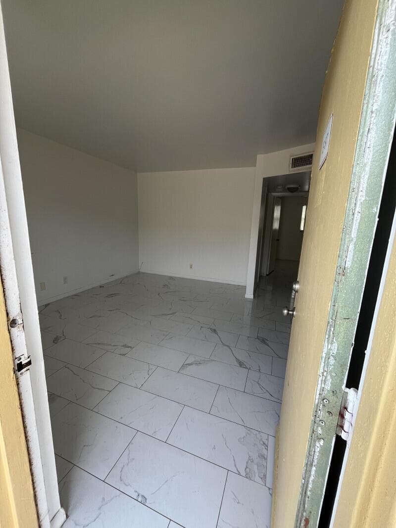 101 NE 41st Street # E87, Oakland Park, FL 33334 photo 3