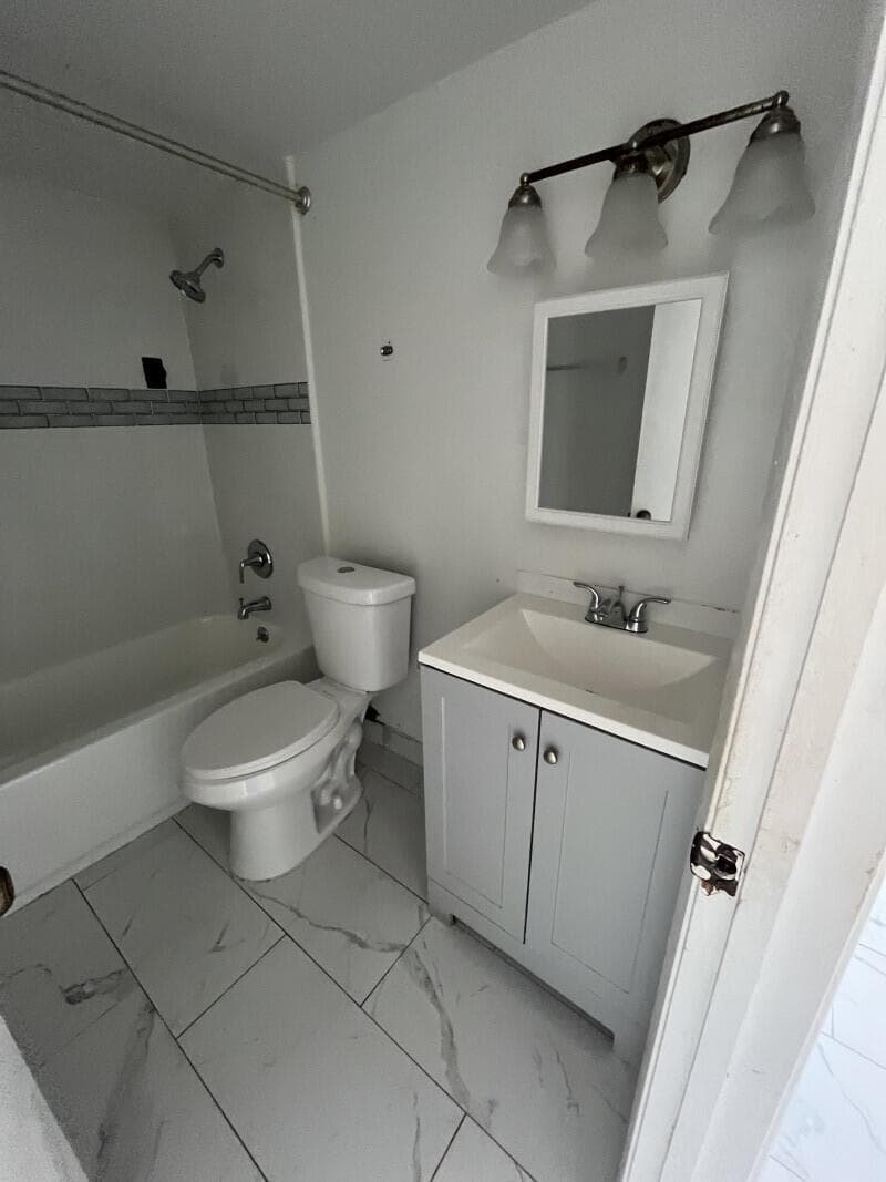 101 NE 41st Street # E87, Oakland Park, FL 33334 photo 4