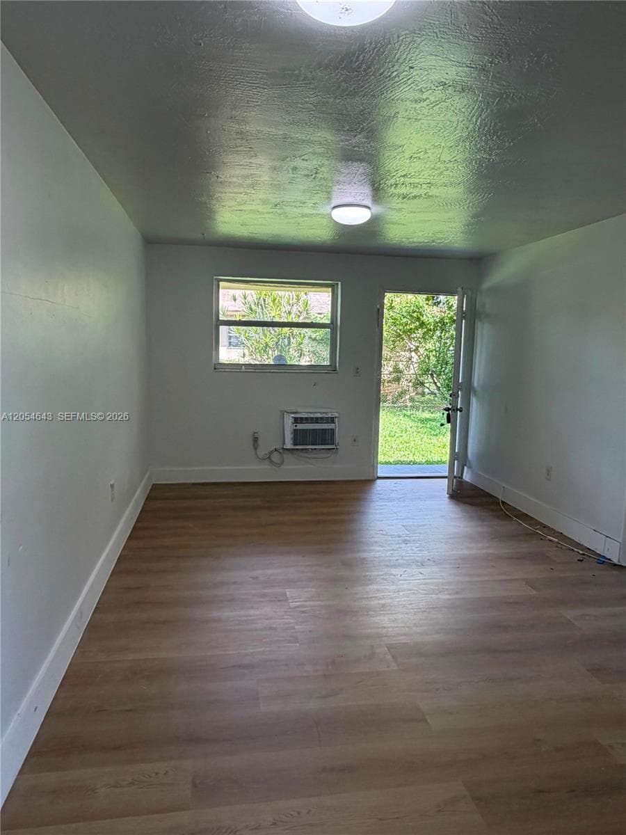 1465 W 28th St # 4, Hialeah, FL 33010 photo 4