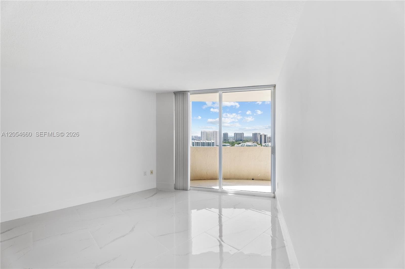 19501 W COUNTRY CLUB DR # 2506, Aventura, FL 33180 photo 3