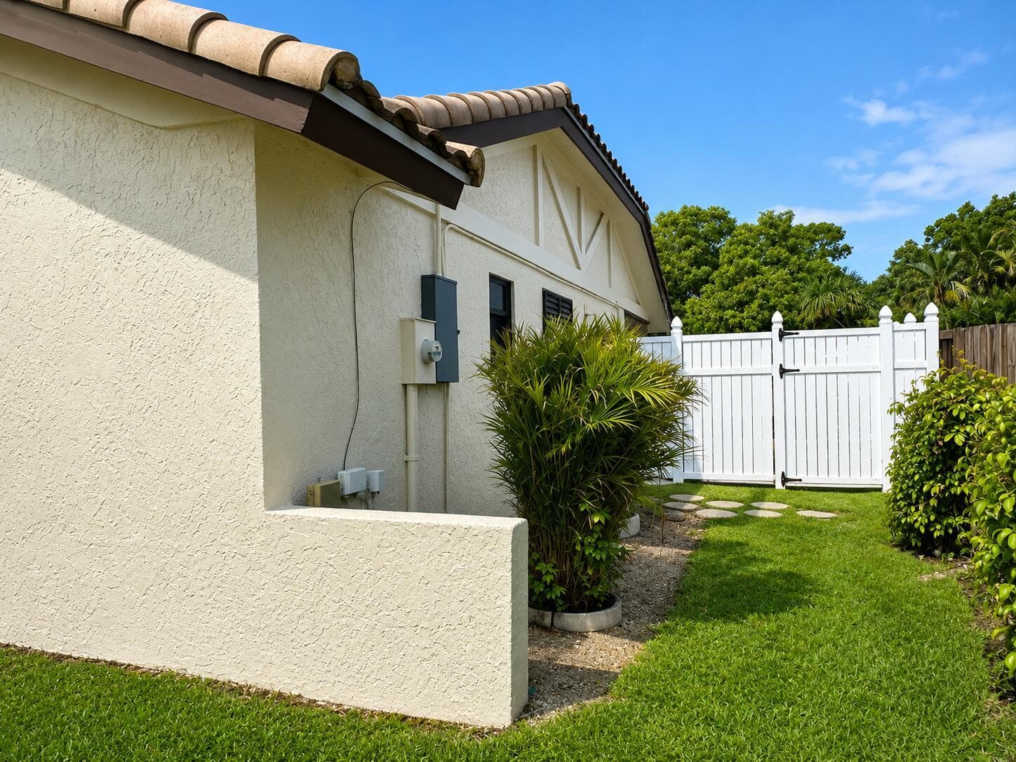 6995 NW 5TH Avenue, Boca Raton, FL 33487 photo 4