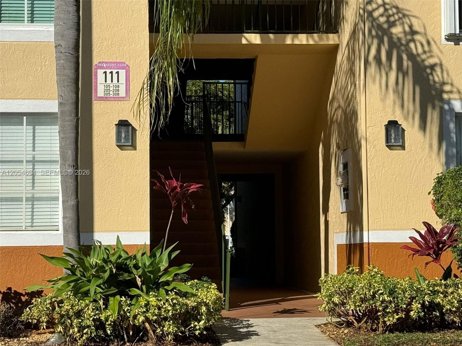 111 Yacht Club Way # 107, Hypoluxo, FL 33462