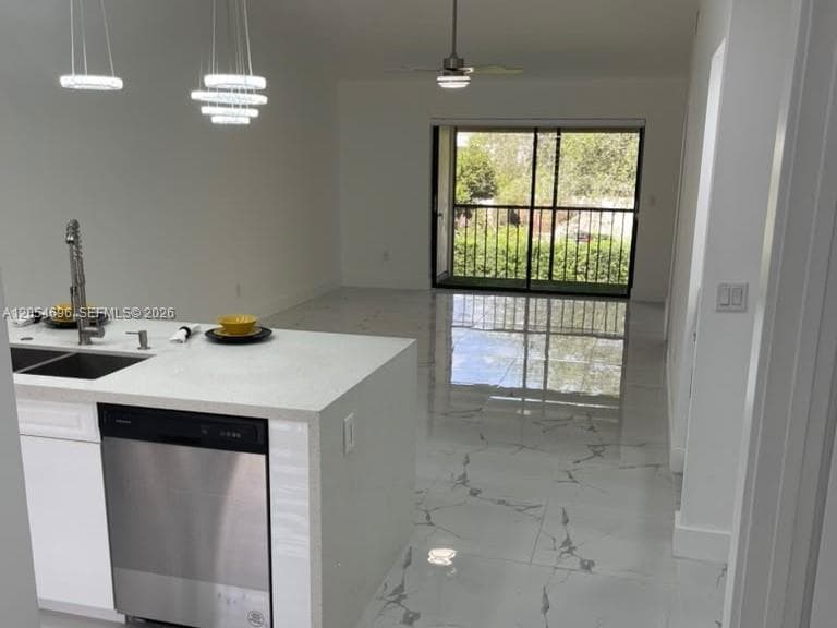 400 Club Cir # 202, Boca Raton, FL 33487 photo 3
