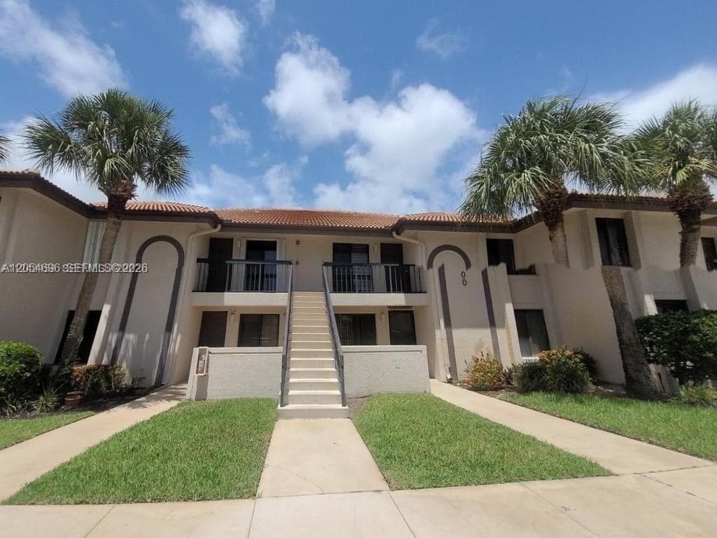 400 Club Cir # 202, Boca Raton, FL 33487
