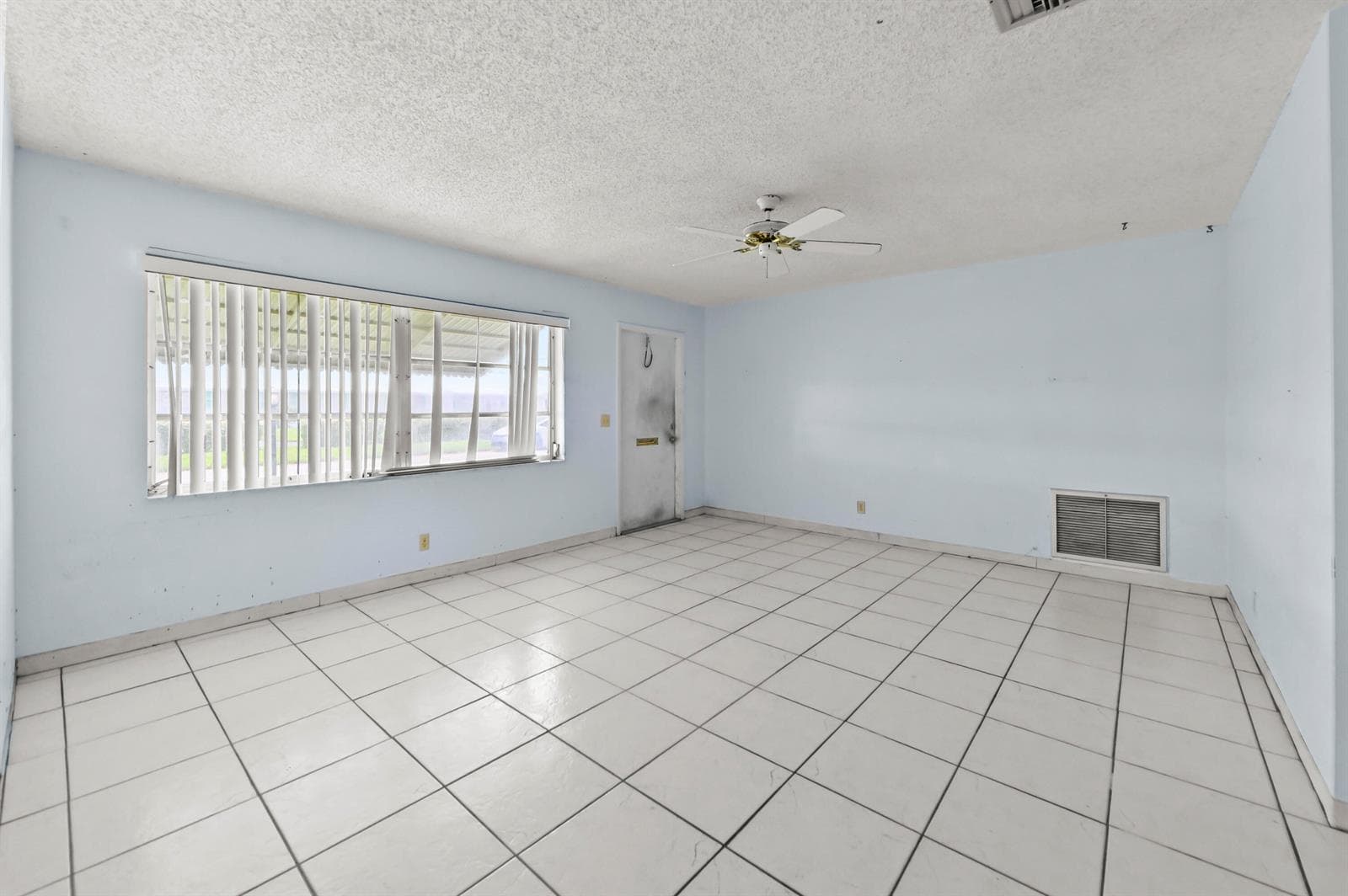 1196 SW Lake Circle, Boynton Beach, FL 33426 photo 3