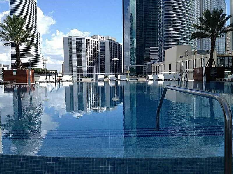 500 Brickell Ave # 2303, Miami, FL 33131
