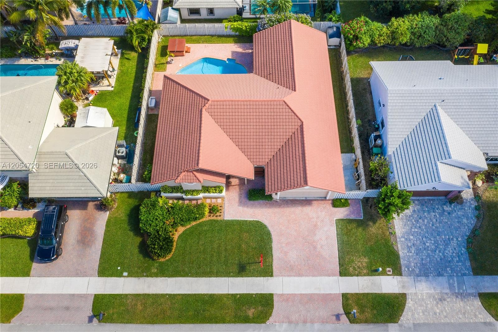 850 Amherst Ave, Davie, FL 33325 photo 2