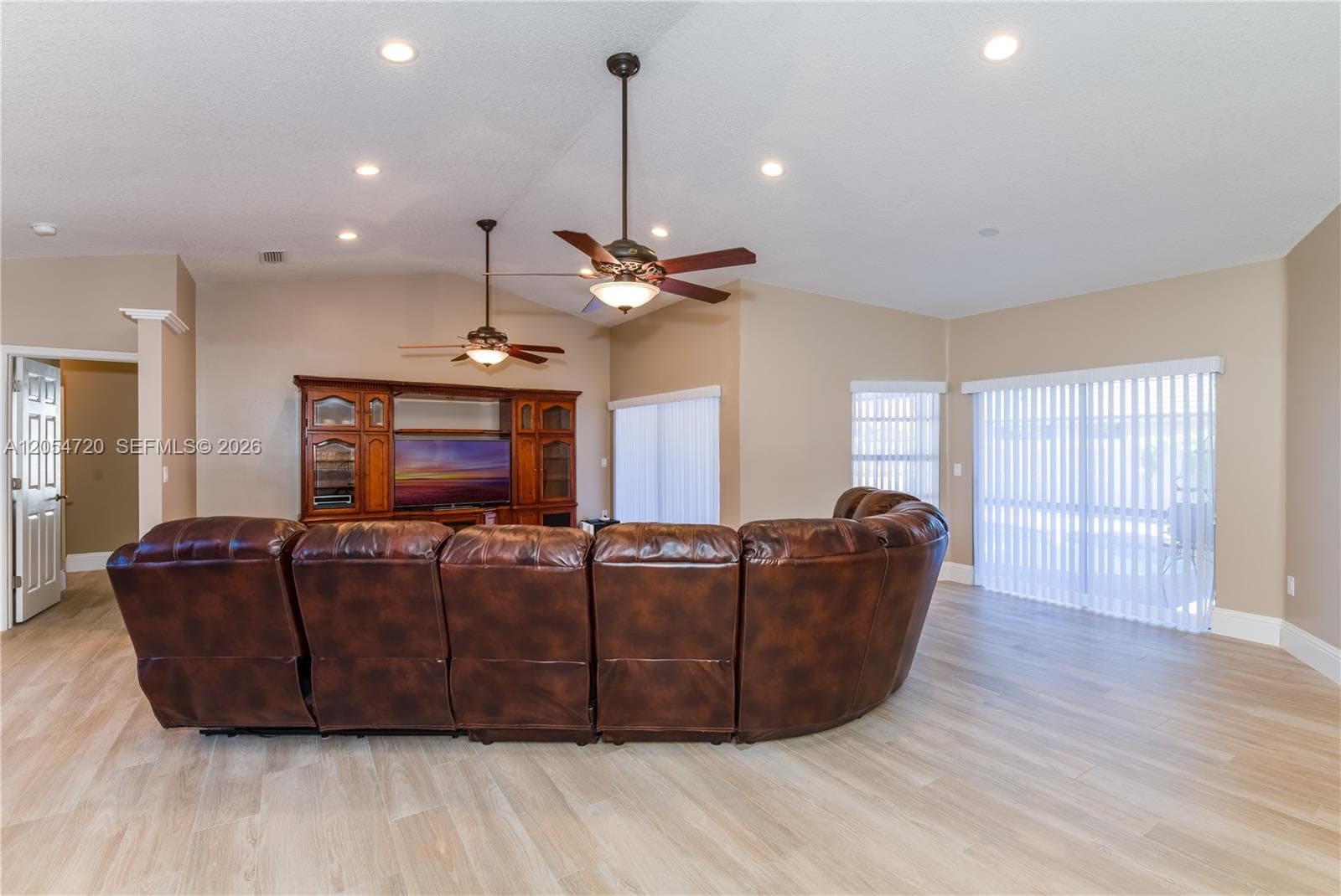 850 Amherst Ave, Davie, FL 33325 photo 5