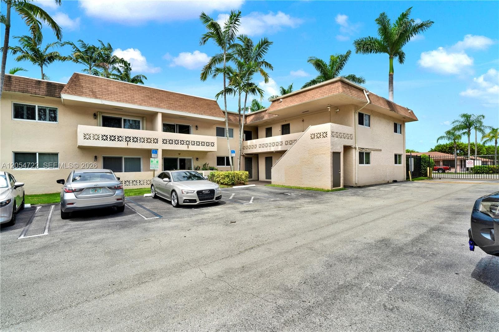14500 SW 88th Ave # 217, Palmetto Bay, FL 33176 photo 3
