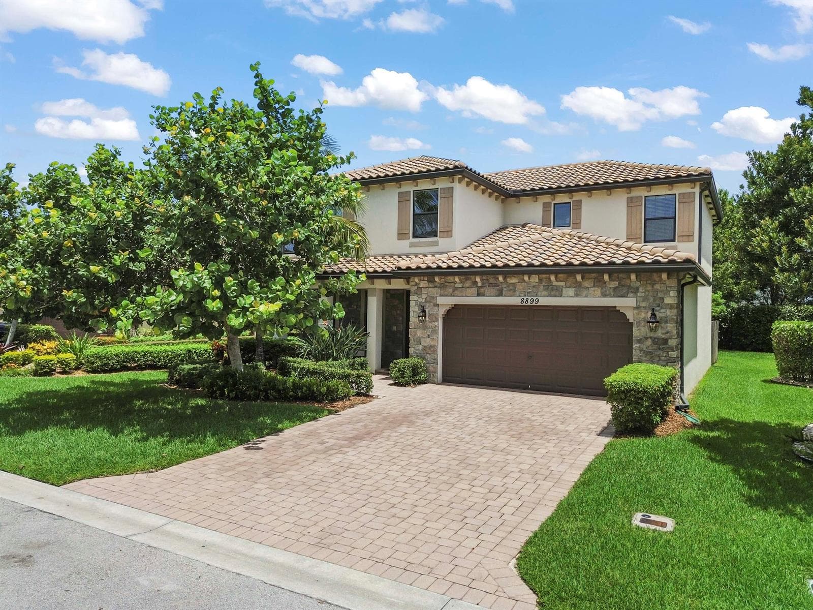 8899 WILLOW COVE Lane, Lake Worth, FL 33467 photo 2