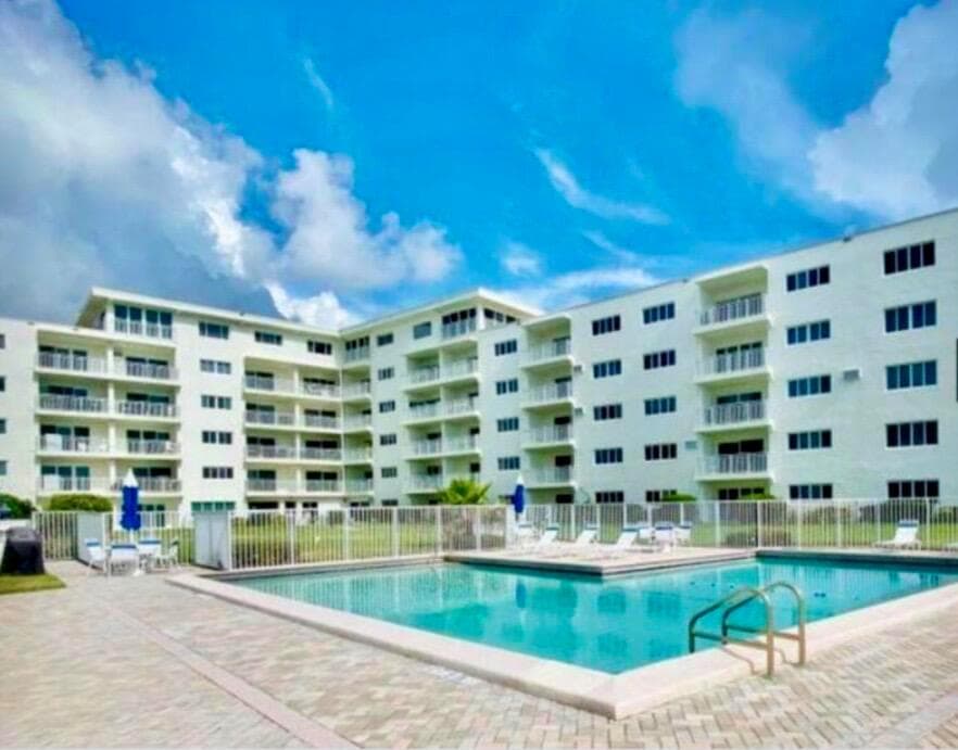 33 S OCEAN Avenue # 501, Palm Beach Shores, FL 33404 photo 3