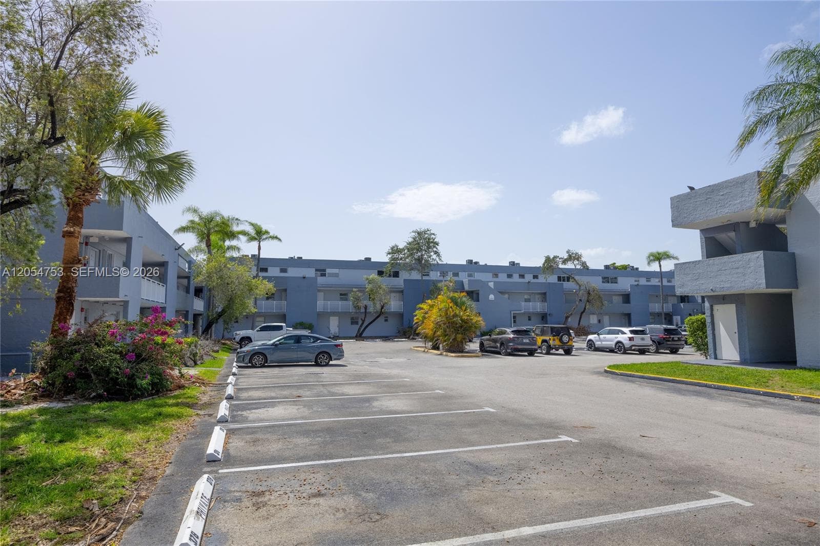 9365 Fontainebleau Blvd # E205, Miami, FL 33172 photo 2