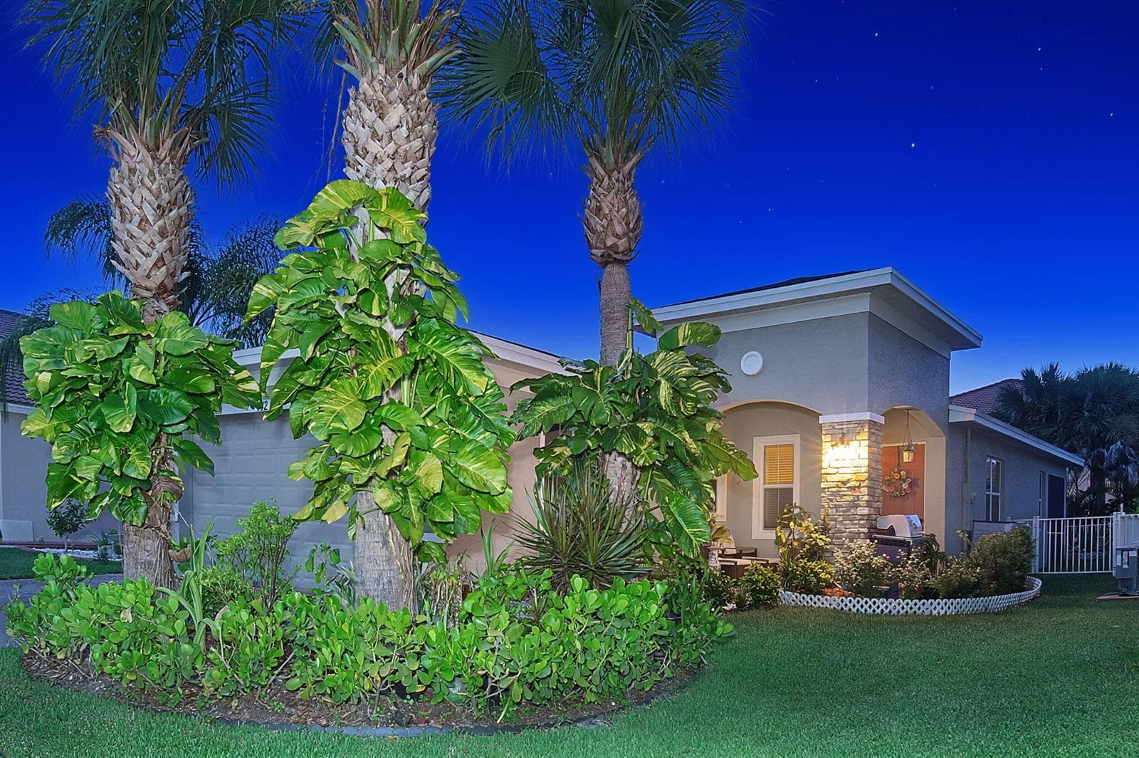 742 NW LEONARDO Circle, Port St. Lucie, FL 34986 photo 2