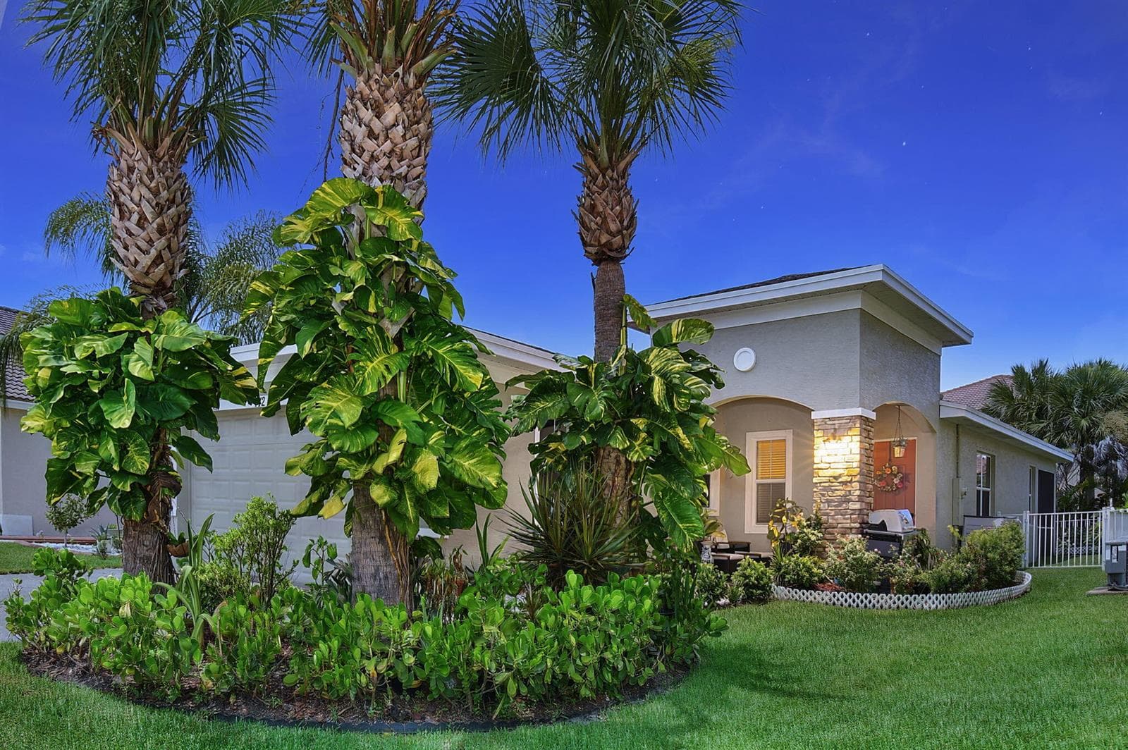742 NW LEONARDO Circle, Port St. Lucie, FL 34986