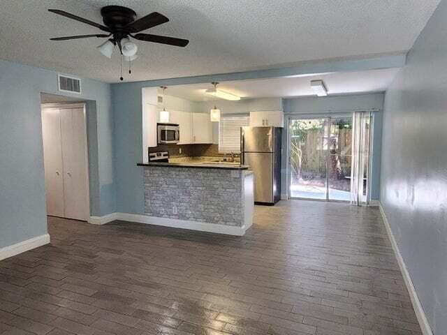 214 SW 1ST Street # I-2, Pompano Beach, FL 33060 photo 2