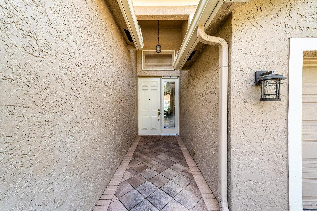 10888 Deer Park Lane, Boynton Beach, FL 33437 photo 4