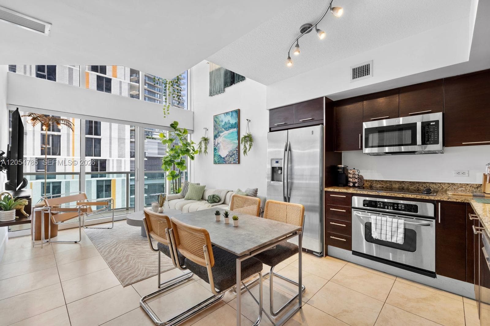 41 SE 5th St # 510, Miami, FL 33131 photo 5