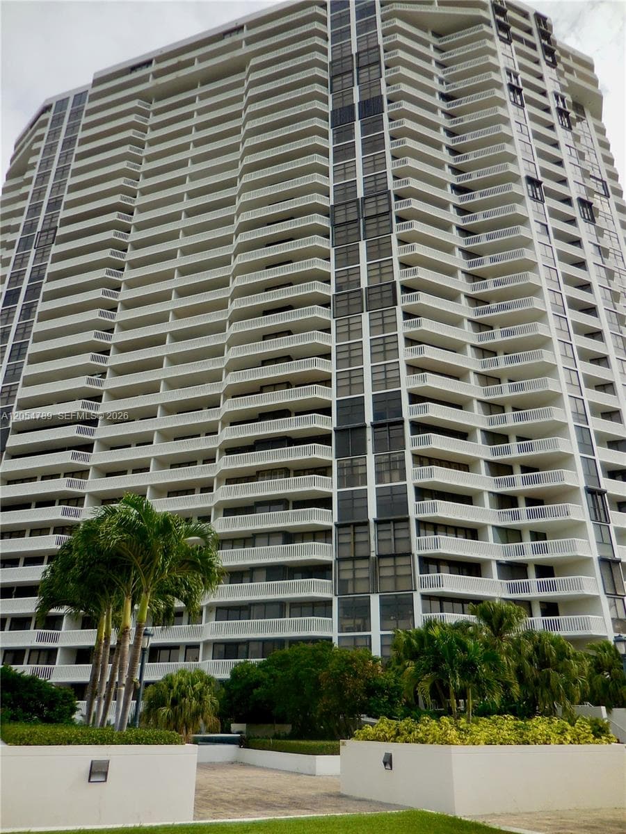 1000 Island Blvd # 2308, Aventura, FL 33160 photo 5