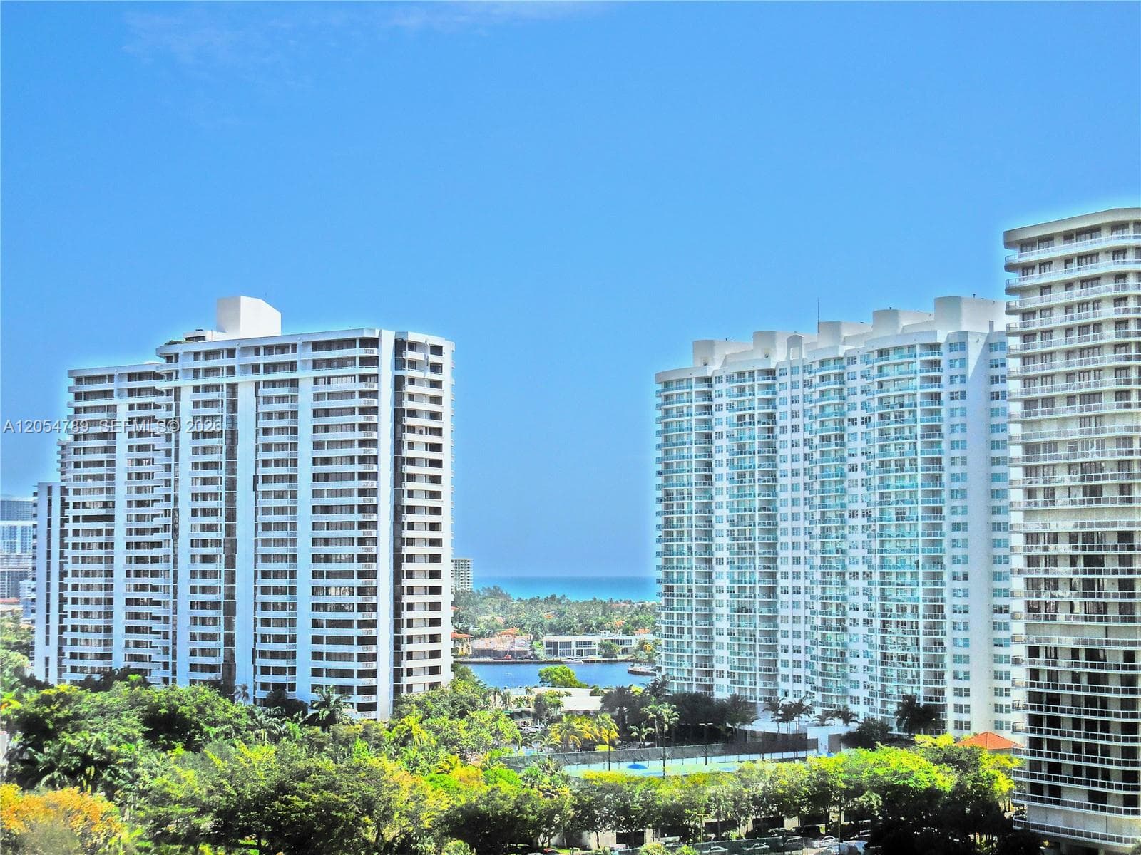 1000 Island Blvd # 2308, Aventura, FL 33160 photo 4