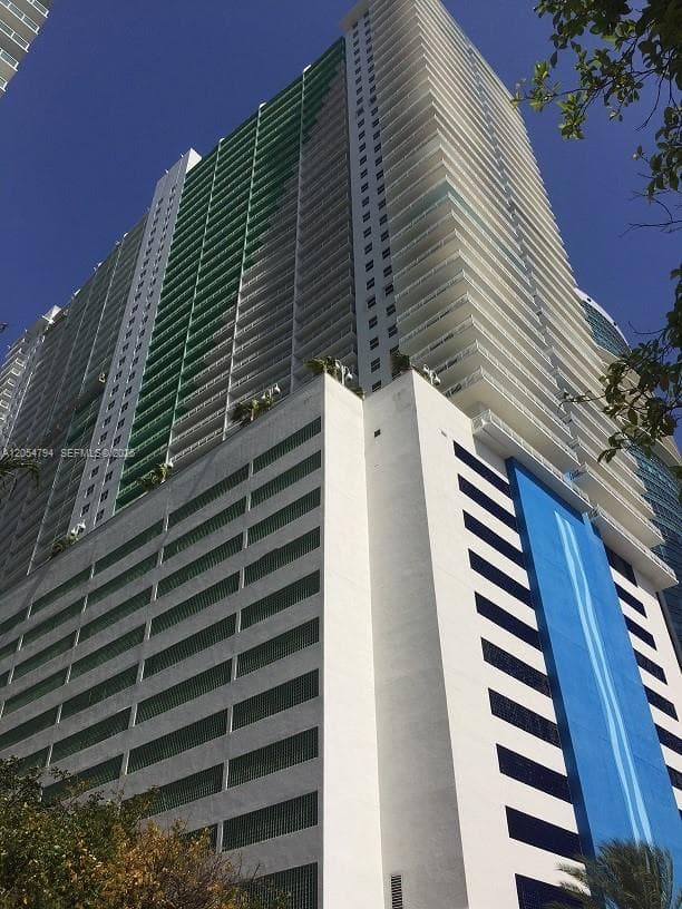 1200 S Brickell Bay Dr # 3317, Miami, FL 33131
