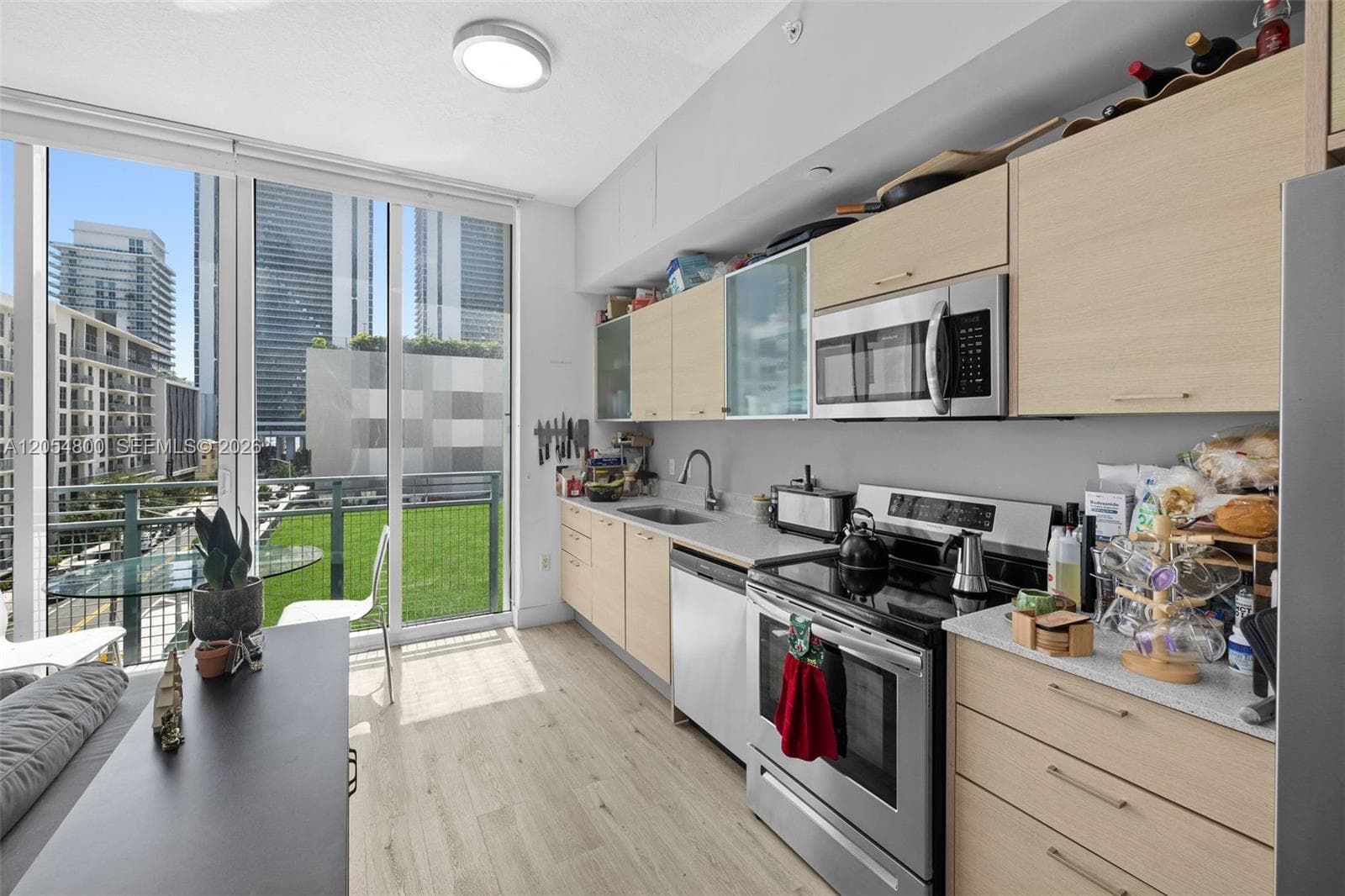 350 NE 24th St # 401, Miami, FL 33137 photo 3