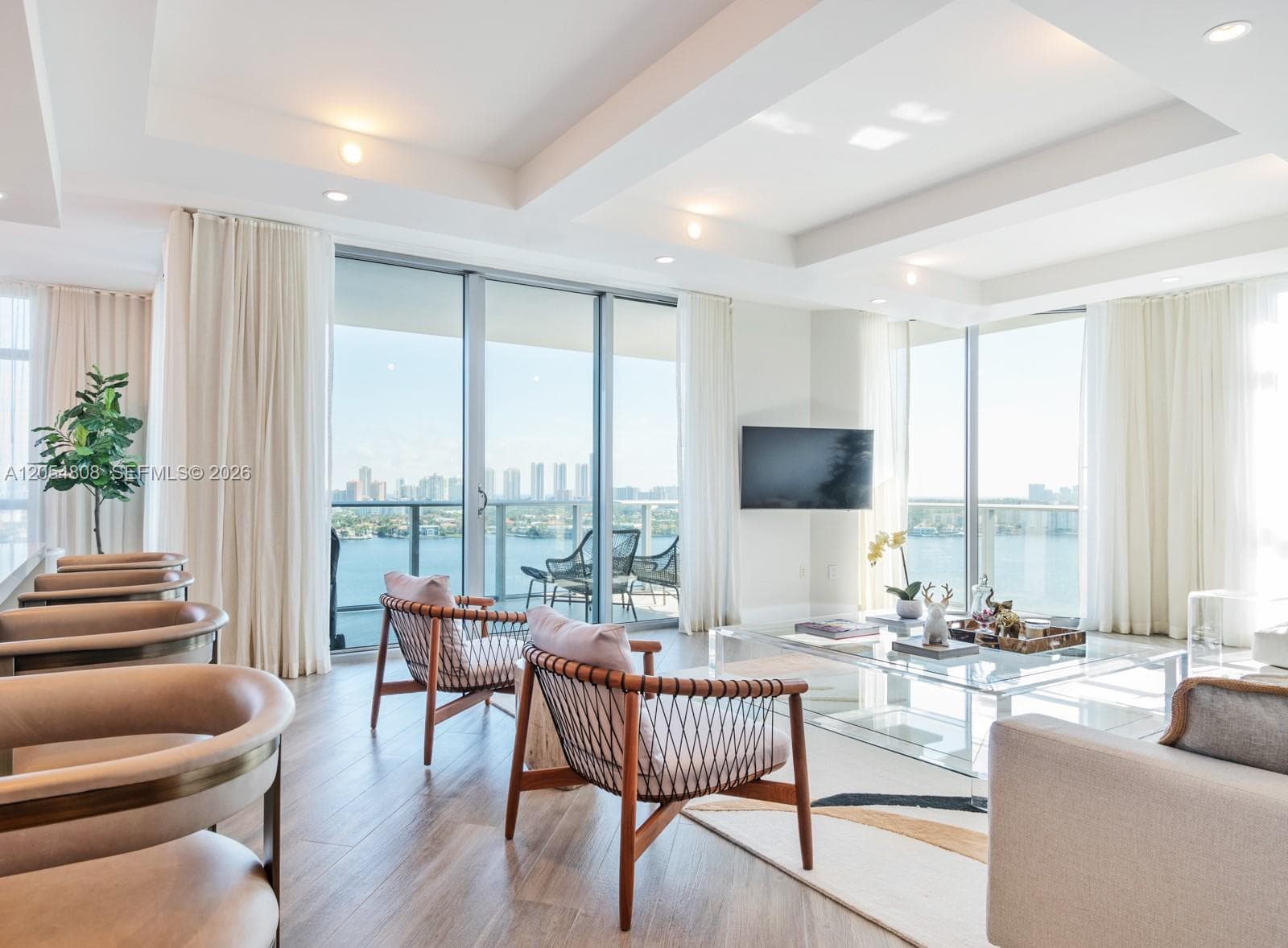 17301 Biscayne Blvd # 1609, North Miami Beach, FL 33160 photo 5
