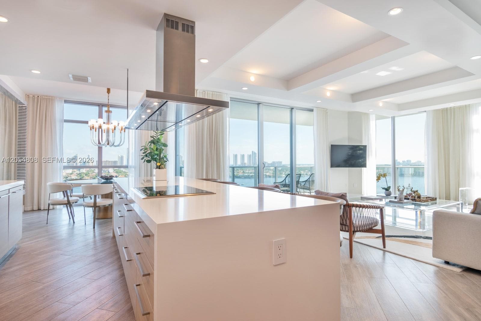 17301 Biscayne Blvd # 1609, North Miami Beach, FL 33160 photo 4