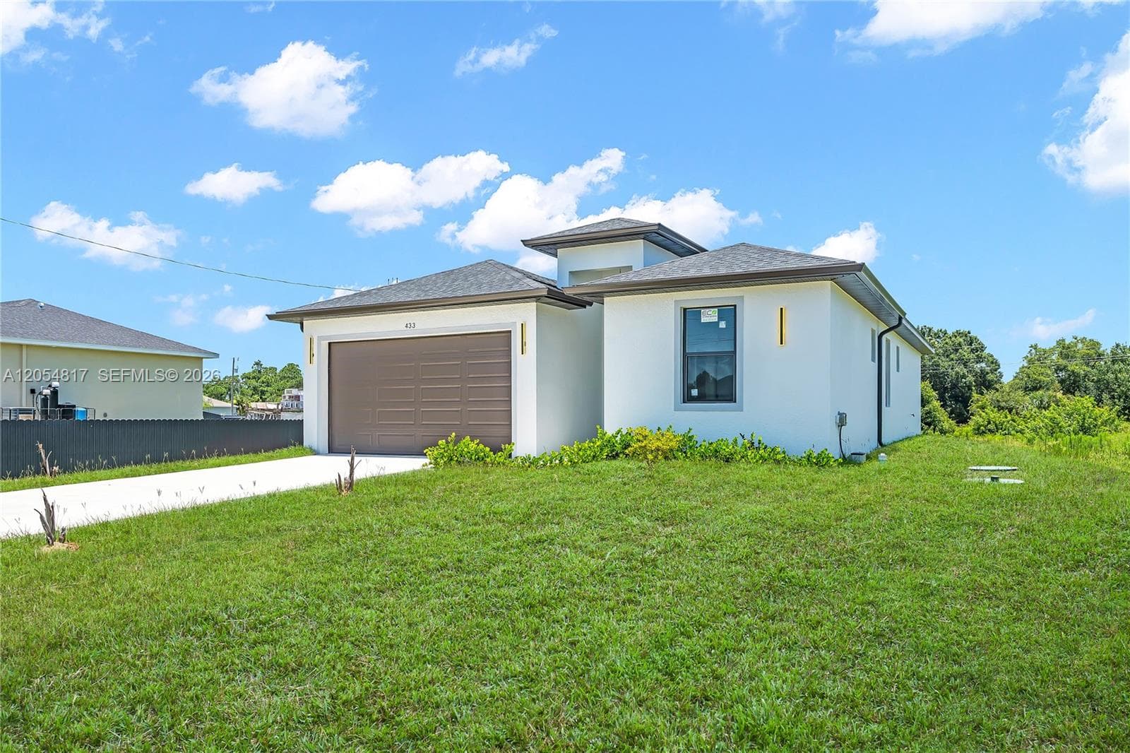433 Rayford, Lehigh Acres, FL 33974 photo 2