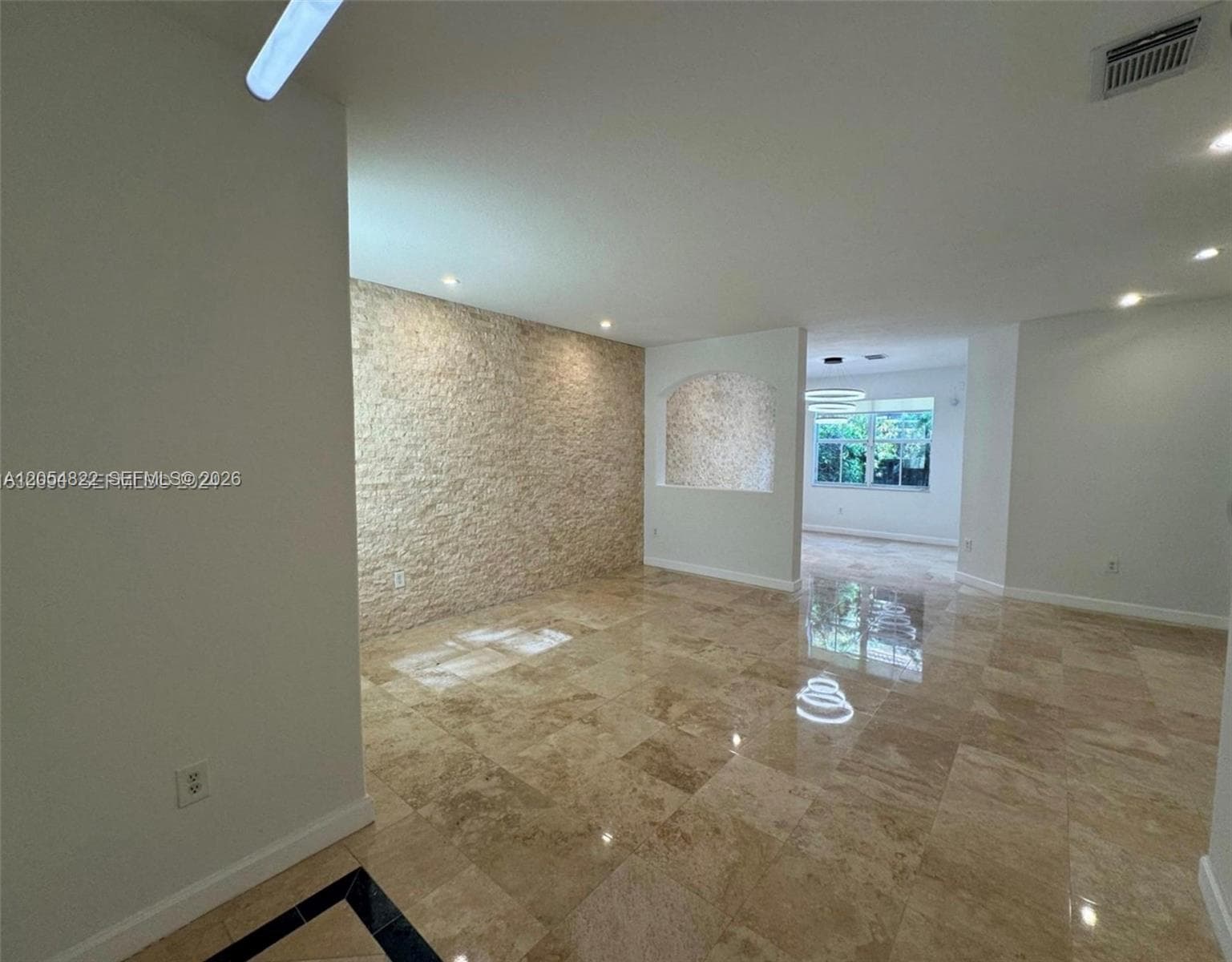 7563 NW 112th Pl, Doral, FL 33178 photo 2