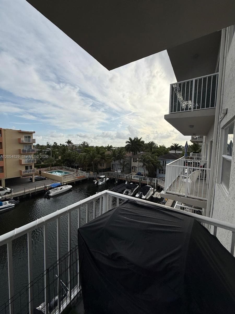 3536 NE 168th St # 403, North Miami Beach, FL 33160 photo 5