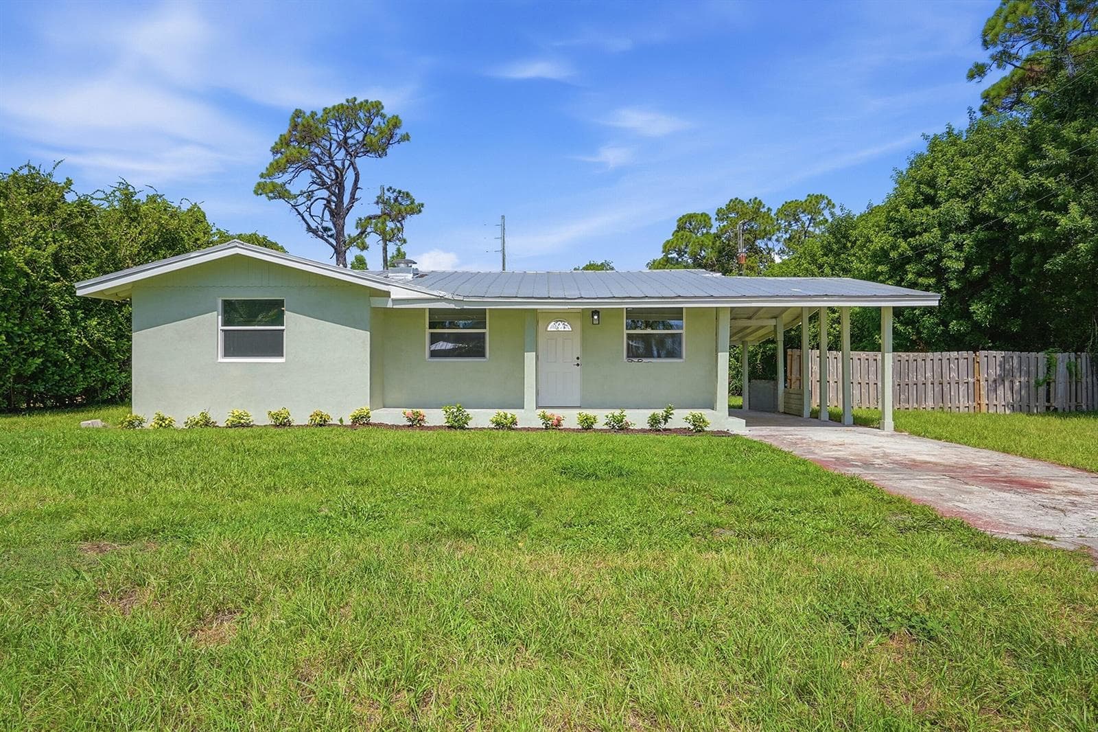 5926 SE INEZ Avenue, Stuart, FL 34997 photo 3