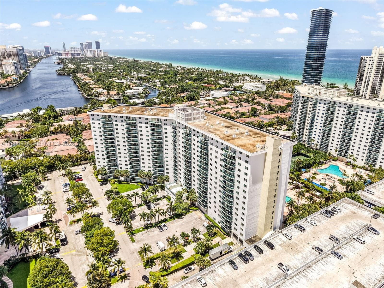 19380 Collins Ave # 1423, Sunny Isles Beach, FL 33160 photo 4