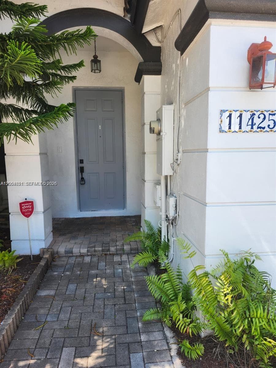 11425 NW 76th Ter, Doral, FL 33178 photo 4