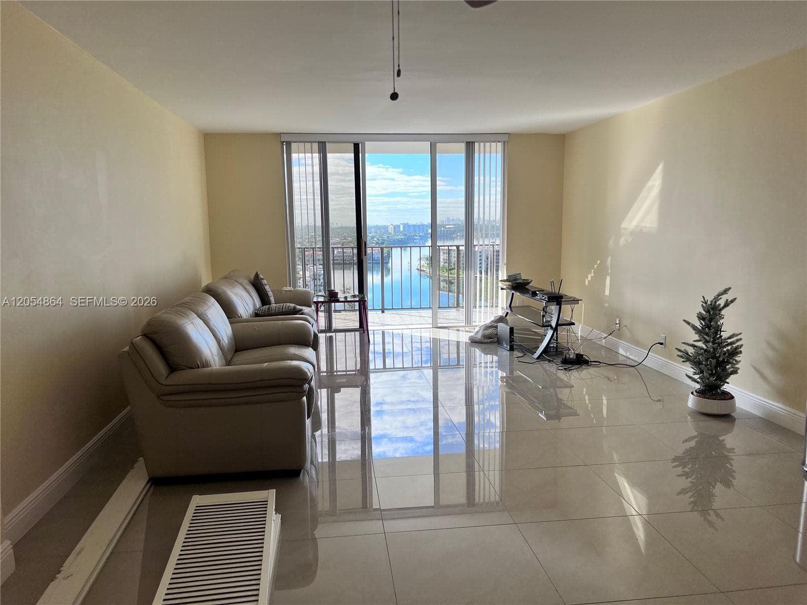 18151 NE 31st Ct # 1505, Aventura, FL 33160 photo 3