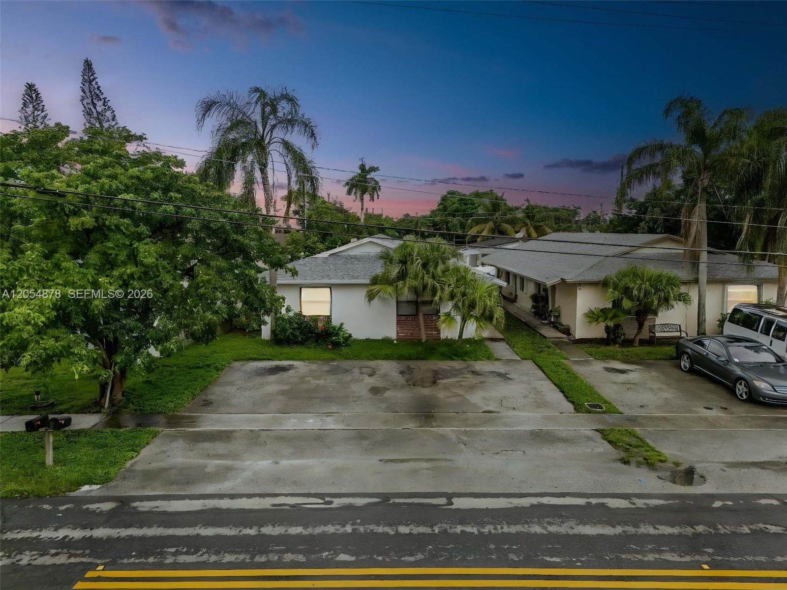 19 SE 4th Ter, Dania Beach, FL 33004 photo 3