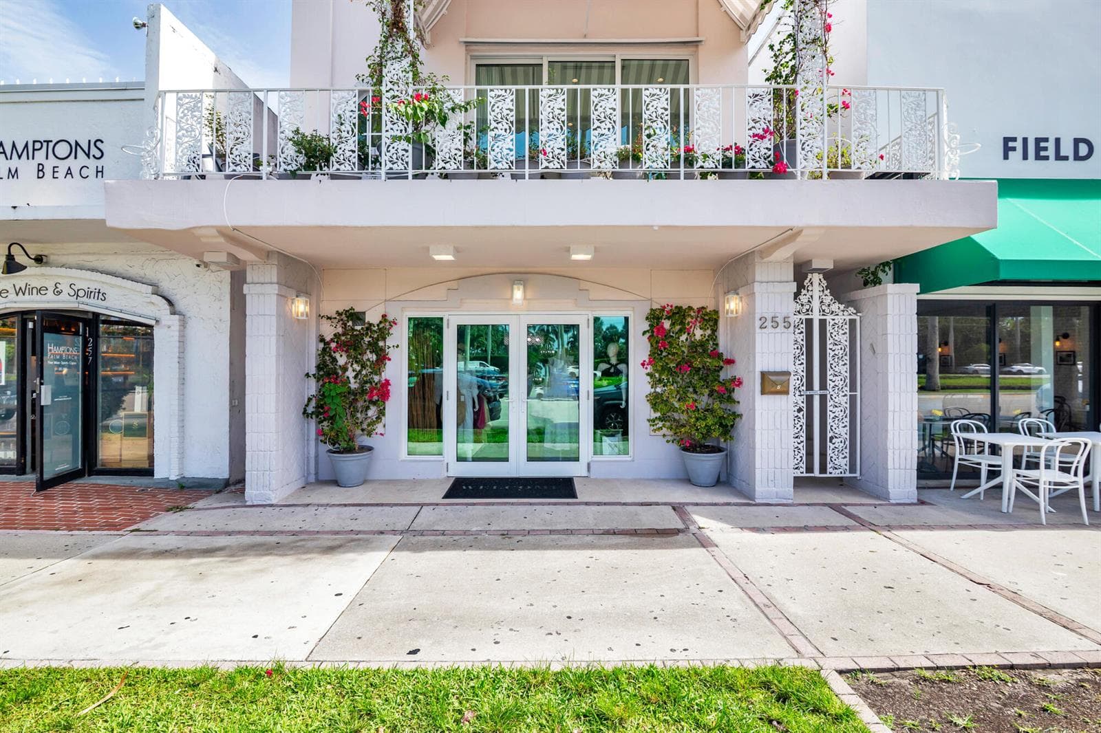 255 Royal Poinciana Way, Palm Beach, FL 33480 photo 2