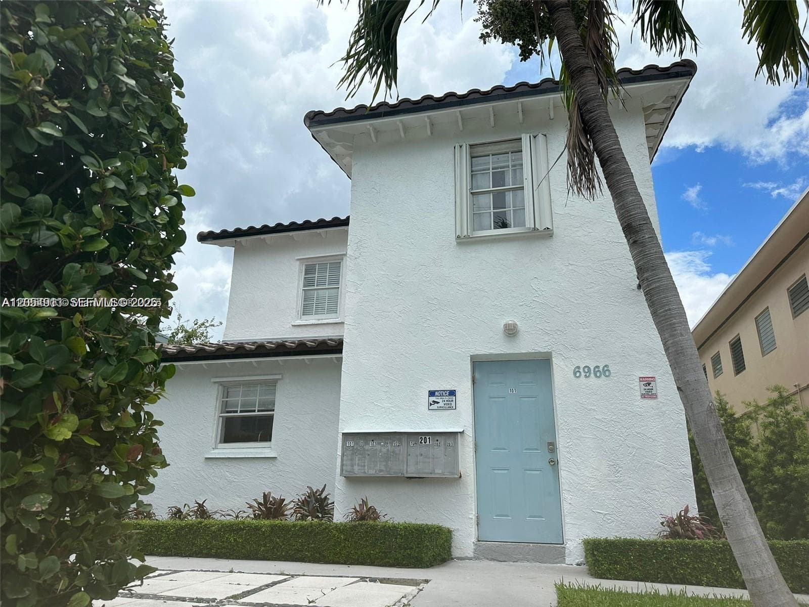 6966 Byron Ave # 101, Miami Beach, FL 33141 photo 2