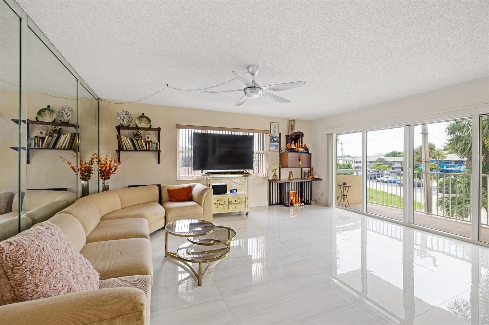 1200 Hibiscus Avenue # 201, Pompano Beach, FL 33062 photo 4