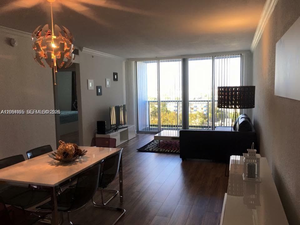 401 69th St # 905, Miami Beach, FL 33141 photo 2