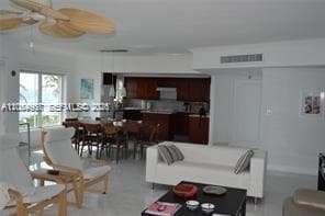 Regency Tower photo 3